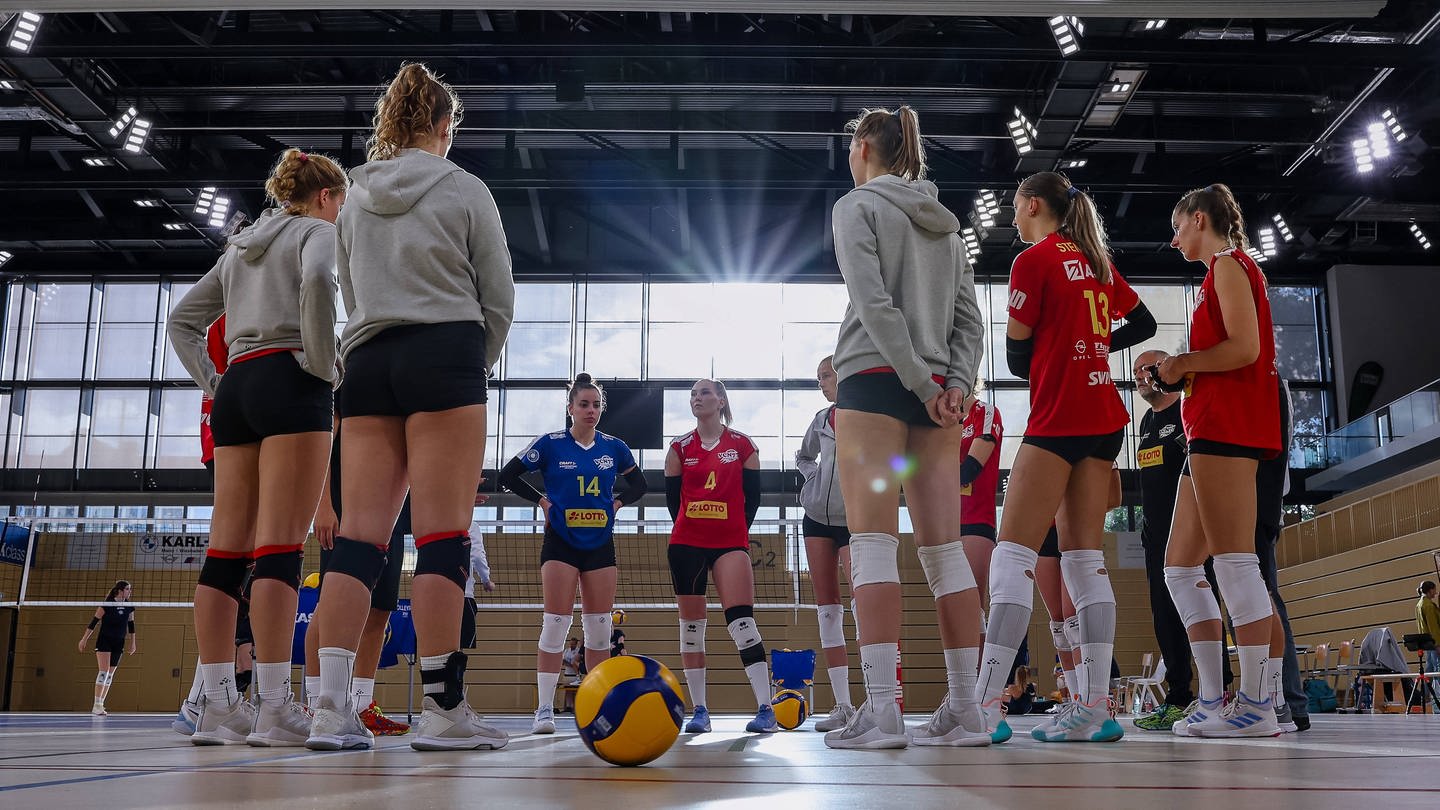 1. Volleyball BL Frauen Vorbereitung 2023/2024. (Foto: IMAGO, Tobias Jenatschek)