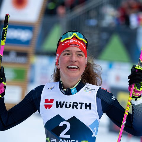 Nathalie Armbruster wird Zweite bei der Weltmeisterschaft in der Nordischen Kombination.  (Foto: IMAGO, IMAGO / Eibner)