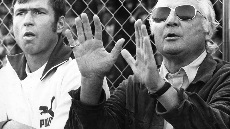 68 Jahre und 96 Tage alt war Willi Multhaup, als er sich im Jahr 1971 dazu entschied, seine aktive Trainer-Laufbahn zu beenden. Seine letzte Trainerstation war der SV Werder Bremen. (Foto: IMAGO, Horstmüller)