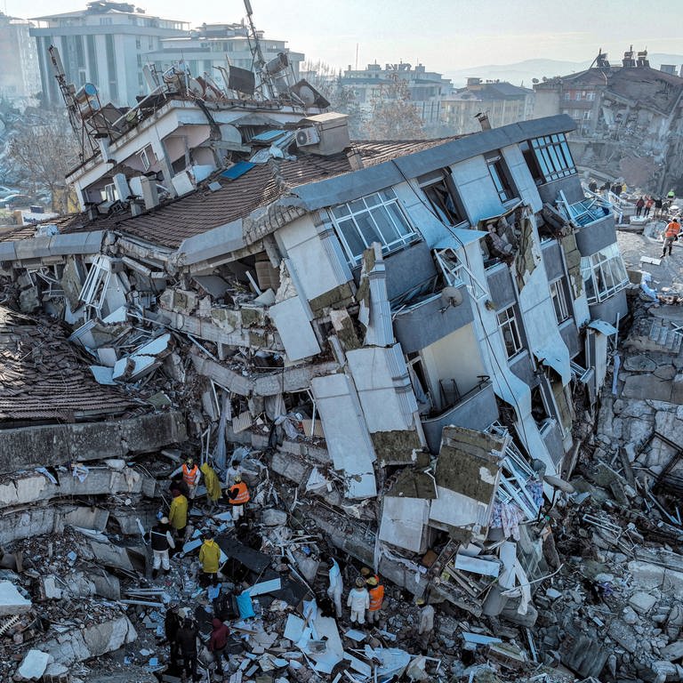 Zerstörte Häuser in der Südtürkei