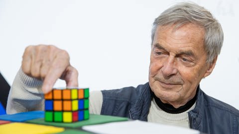 Erno Rubik - der Erfinder des Rubikwürfels, oder Zauberwürfel (Foto: dpa Bildfunk, Picture Alliance)