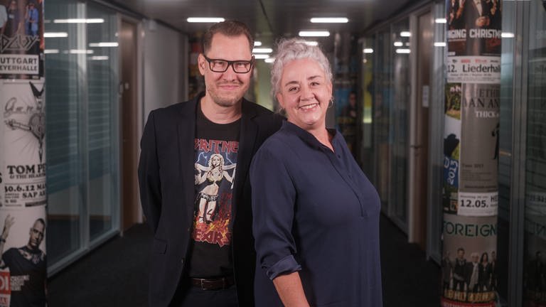 Jochen Stöckle und Annett Lorisz: eines von vier Moderations-Duos der SWR1 Hitparade 2022