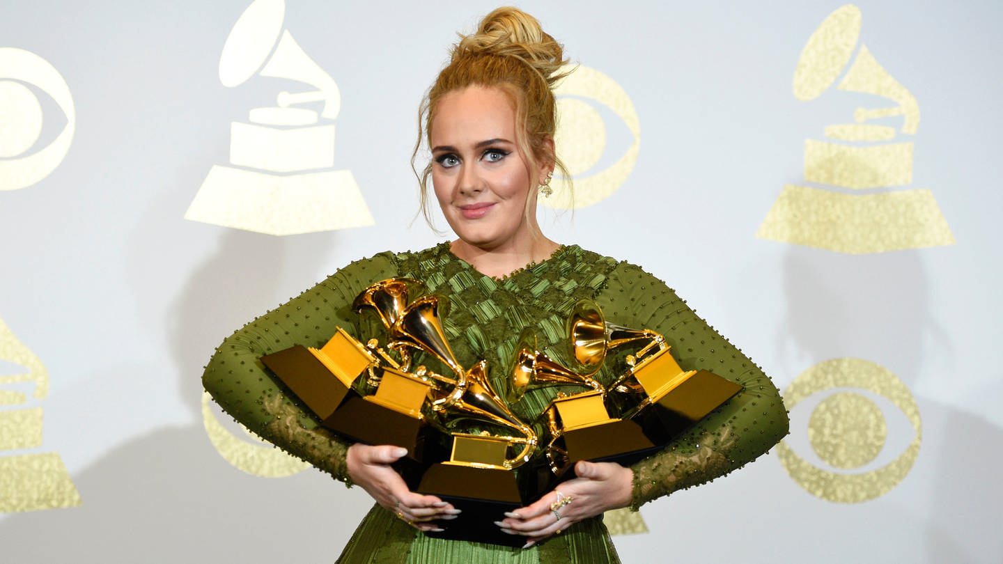 Sängerin Adele schafft es mit acht Liedern in die Hitparade (Foto: picture-alliance / Reportdienste, Picture Alliance)