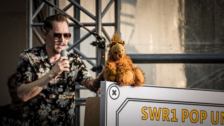 SWR1 Pop & Poesie beim Sommerfestival 2023, Stuttgart Schloßplatz, Premiere (Foto: SWR, SWR1, Jochen Enderlin)