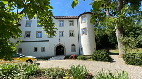 SWR1 Hörer*innen zu Besuch auf Schloss Riet (Foto: SWR, Matthias Sziedat)