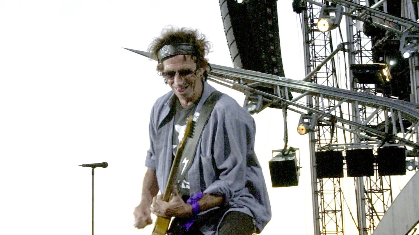 Keith Richards von The Rolling Stones live in der Open Air Arena. Hannover, 08.08.2003 (Foto: picture-alliance / Reportdienste, picture alliance/Geisler-Fotopress)