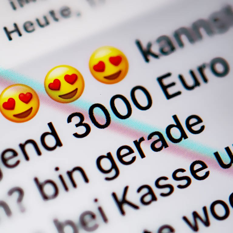 In einem Chat wird ein "Schatz" um "dringend 3000 Euro" gebeten. Love oder Romance Scamming ist Betrug auf Online Dating Plattformen. So schützt Ihr Euch vor Liebesbetrug im Internet: Love Scam erkennen - das raten Polizei und Psychologen