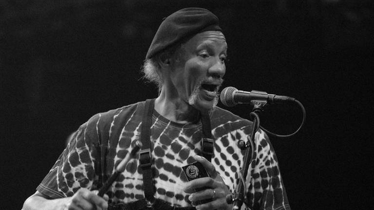 Charles Neville ist tot! Der US-amerikanische Jazzmusiker starb am 26. April im Alter von 79 Jahren in Folge einer Darmkrebserkrankung. (Foto: picture-alliance / dpa, picture-alliance / dpa - Foto: Markus Lubitz)