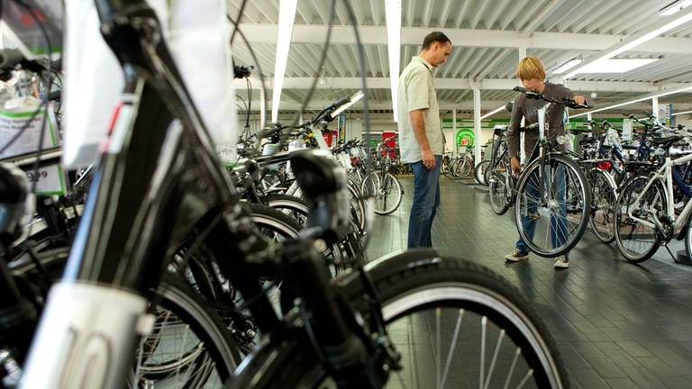 Aufgepasst beim Fahrradkauf (Foto: picture-alliance / Reportdienste, Kai Remmers)