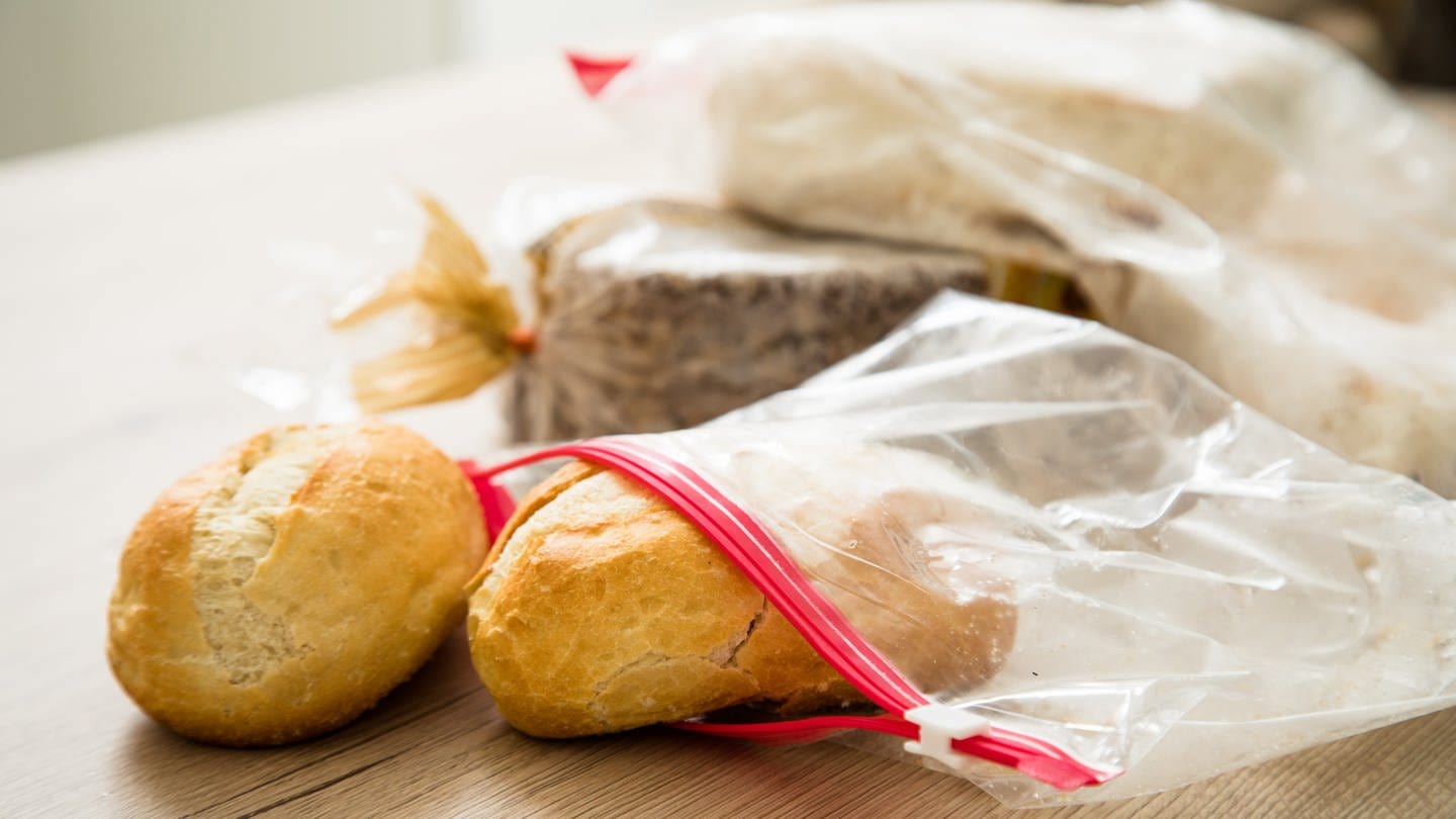 Brot und Brötchen einfrieren (Foto: picture-alliance / Reportdienste, dpa-tmn | Christin Klose)