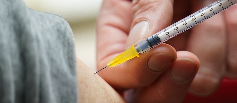 Impfung (Foto: picture-alliance / Reportdienste, Marcus Brandt)