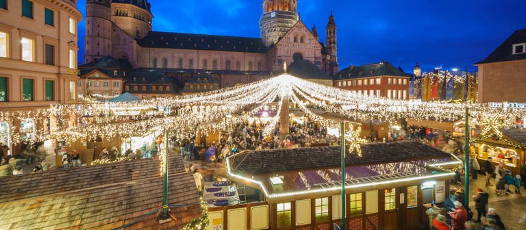 Weihnachtsmarkt Mainz (Foto: picture-alliance / Reportdienste, Andreas Arnold)