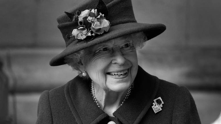 8. September: Die britische Königin Elizabeth II. ist tot. Der Gesundheitszustand der 96-Jährigen hatte sich bereits in den vergangenen Monaten verschlechtert. Elizabeth war seit Februar 1952 Königin und damit die dienstälteste britische Monarchin. (Foto: dpa Bildfunk, Picture Alliance)
