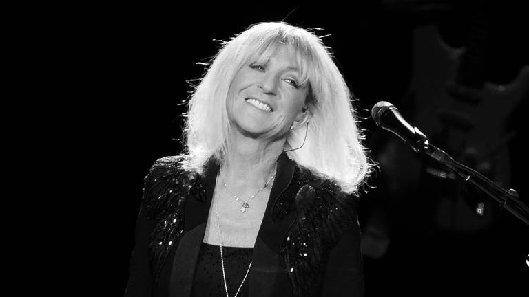 30. November: Die frühere Sängerin und Keyboarderin der britisch-amerikanischen Rockband Fleetwood Mac ("Little Lies"), Christine McVie, ist tot. Die Musikerin sei im Alter von 79 Jahren "friedlich" und umgeben von ihren Verwandten nach "kurzer Krankheit" gestorben, erklärte ihre Familie. (Foto: dpa Bildfunk, Picture Alliance)
