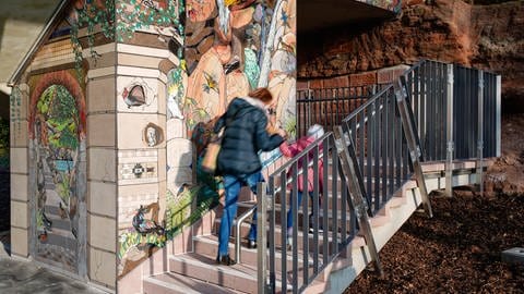 Mosaik an Felsentreppe in Pirmasens