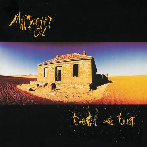 1987 veröffentlichte die australische Rockband Midnight Oil ihr sechstes Studioalbum "Diesel And Dust". Auf dem Album ist auch einer der größten Hits der Band "Beds Are Burning". (Foto: CBS | Sprint Music)
