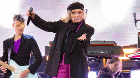 Blondie-Sängerin Debbie Harry bei einem Liveauftritt. (Foto: dpa Bildfunk, picture alliance / Photoshot)