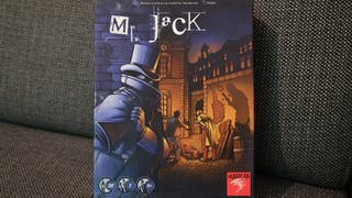 Mr. Jack ist ein spannendes Gesellschaftsspiel für zwei Personen, bei der man den Serienmörder Jack The Ripper jagen muss.