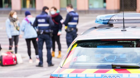 Polizei im Einsatz (Foto: picture-alliance / Reportdienste, Picture Alliance)