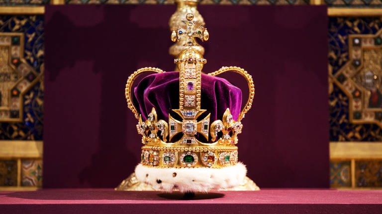 König Charles III. hat sich zu seiner Krönung am 6. Mai 2023 die "Edwardskrone" ausgesucht. (Foto: picture-alliance / Reportdienste, picture alliance / empics | Jack Hill/The Times)
