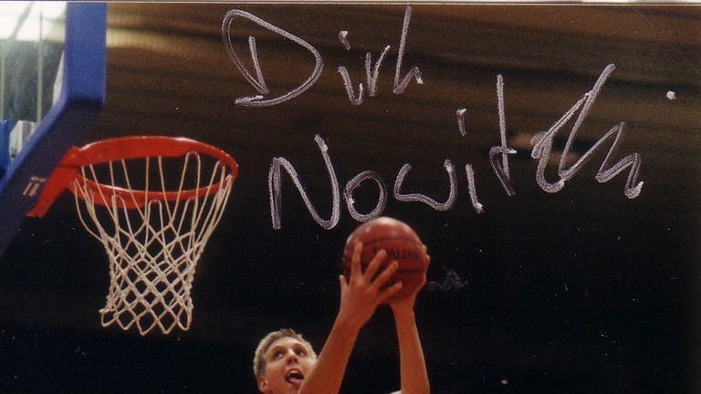 Autogrammkarte Dirk Nowitzki (Foto: Christian Bach)