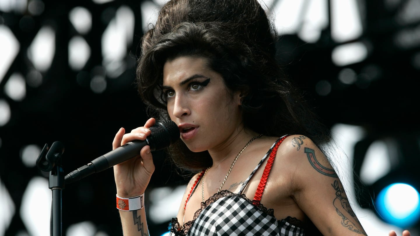 Amy Winehouse (Foto: picture-alliance / Reportdienste, picture alliance / ASSOCIATED PRESS | Brian Kersey)