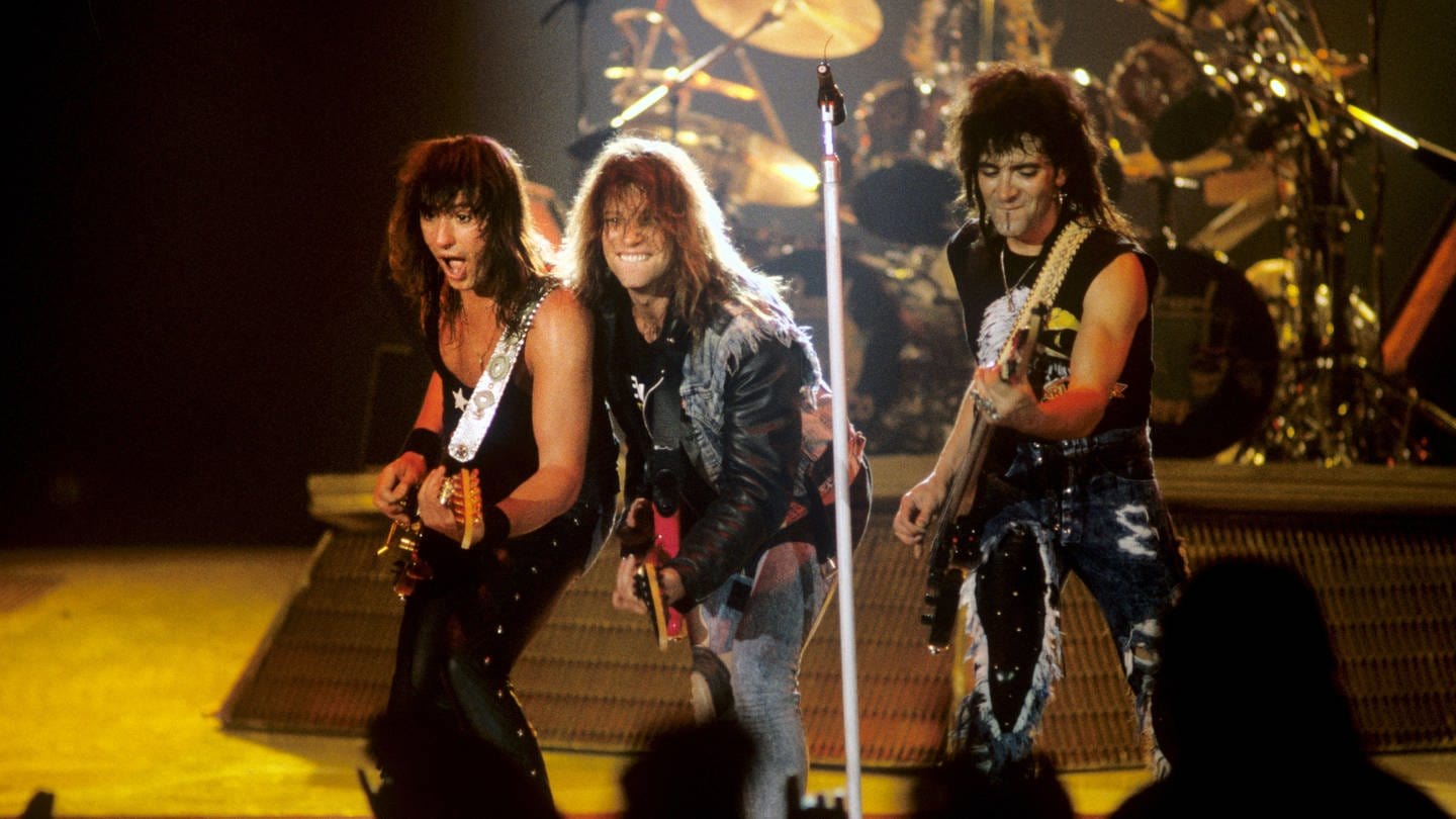 Die Band Bon Jovi bei einem Auftritt am 04.11.1988 in Stuttgart. (Foto: picture-alliance / Reportdienste, picture alliance / Fryderyk Gabowicz | Fryderyk Gabowicz)