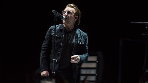U2-Sänger Bono kommt ebenso wie Boyzone, Thin-Lizzy oder Sinéad O’Connor aus Dublin. (Foto: picture-alliance / Reportdienste, picture alliance / Photoshot | -)