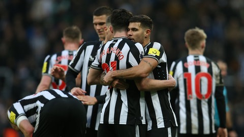 Fußballer in Newcastle, das ist "Newcastle United". Aber auch Sting, Mark Knopfler, Neil Tennant und John Miles komme aus der Stadt am Thyne. (Foto: picture-alliance / Reportdienste, picture alliance / NurPhoto | MI News)