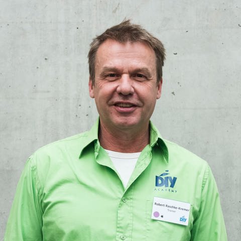 Robert Raschke-Kremer von der DIY Academy in Köln | DIY-Workshops für Heimwerker und Anfänger