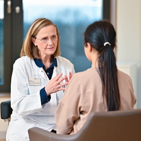 HNO-Spezialistin Prof. Serena Preyer spricht in SWR1 Leute über ihren Alltag in der Klinik (Foto: Matthias Leidert)