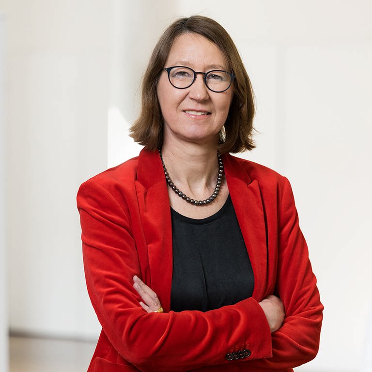 ChatGPT & Co: Prof. Ulrike Cress spricht in SWR1 Leute über künstliche Intelligenz (KI) und ihre Auswirkungen auf die (digitale) Bildung. (Foto: Berthold Steinhilber)