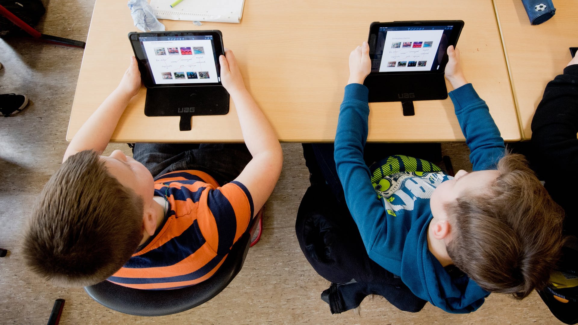Digitalisierung an Schulen: Wie umgehen mit Smartphone, Tablet, ChatGPT & Co.?