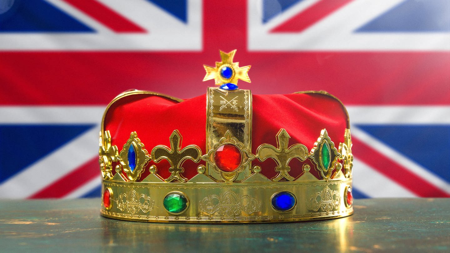 Die Krönung von King Charles III - Adels-Expertin Annelie Malun berichtet in SWR1 Leute live aus London, wie die Briten ihren neuen König feiern (Foto: picture-alliance / Reportdienste, picture alliance / CHROMORANGE | Michael Bihlmayer)
