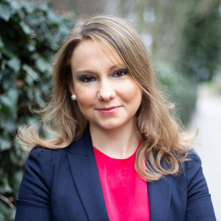 Paulina Starski spricht in SWR1 Leute über den Angriffskrieg in der Ukraine: Wird Russland dafür je zur Verantwortung gezogen werden können?  (Foto: Svenja Pitz)