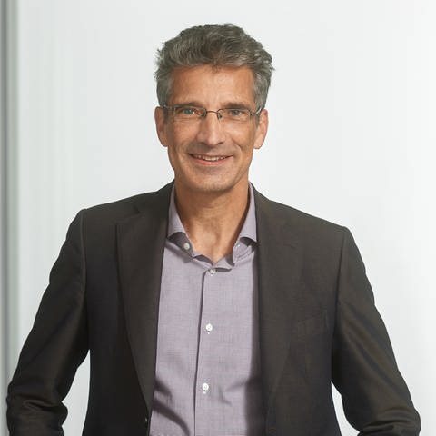 Informatiker Prof. Antonio Krüger leitet das deutsche Forschungszentrum für Künstliche Intelligenz in Kaiserslautern und ist zu Gast in SWR1 Leute