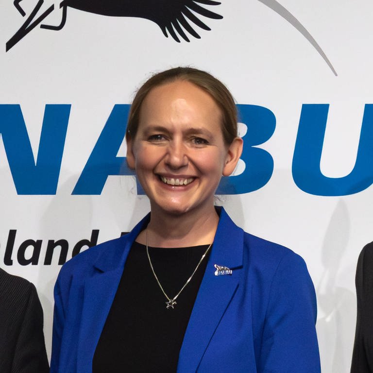 Cosima Lindemann leitet den Naturschutzbund Rheinland-Pfalz. Es gibt viel zu feiern in diesem Jahr: 125 Jahre NABU Deutschland und 70 Jahre NABU. Sosima Lindemann ist zu Gast in SWR1 Leute.