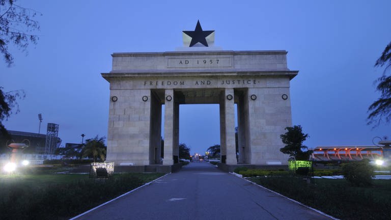 Black Star Denkmal in Accra, Ghana (Foto: IMAGO, IMAGO / agefotostock)