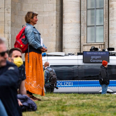 4. Hygienedemonstration gegen die Coraonamaßnahmen in Berlin am 25. April 2020 (Foto: IMAGO, Emmanuele Contini)