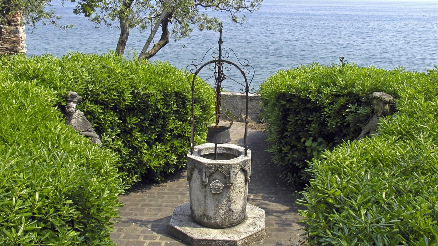Brunnen am Gardasee (Foto: IMAGO, blickwinkel)
