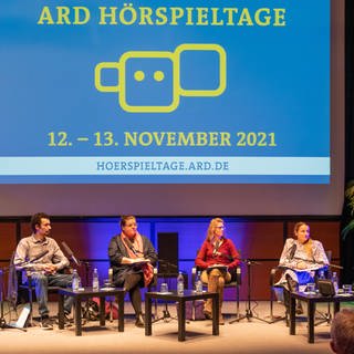Die Jury der ARD Hörspieltage 2021 bei der Diskussion (Foto: SWR, Uwe Riehm)