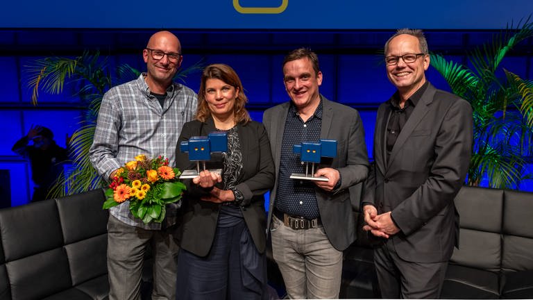 Die Gewinnerinnen des Deutschen Hörspielpreises der ARD und Kai Gniffke, Intendant des SWR (Foto: SWR, Uwe Riehm)