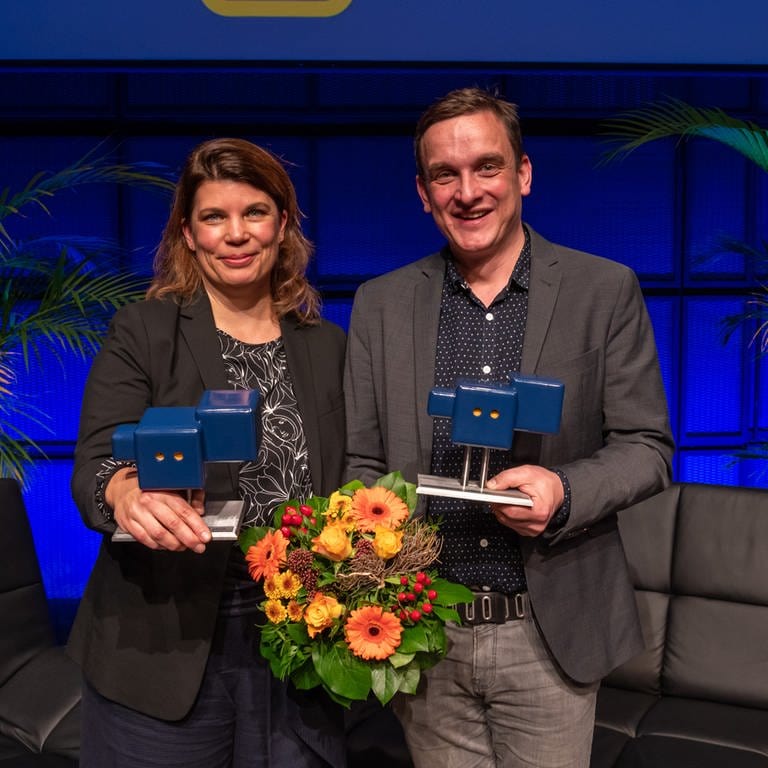 Helgard Haug und Thilo Guschas, die Preisträger des Deutschen Hörspielpreises der ARD 2019 (Foto: SWR, Uwe Riehm)