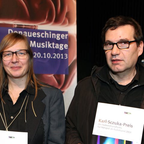 die Regisseurin Iris Drögekamp und der Schriftsteller Oswald Egger (Foto: SWR, Karger)