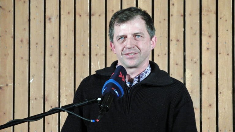 Karl-Sczuka-Preisträger Wolfgang Müller am Rednerpult (Foto: SWR, Frank Halbig)
