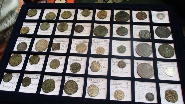 Münzen sind gestohlene Kulturgüter (Foto: picture-alliance / Reportdienste, Handout Ministerio del Interior/Guardia Civil/dpa | Handout Ministerio del Interior)