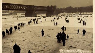 Mannheim, Stadt im Winter, Zugefrorener Rhein (Foto: imago images, IMAGO / Arkivi)