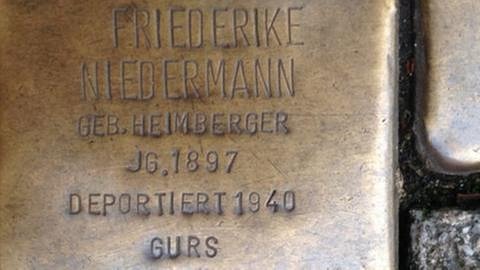 Aufnahme des Stolperstein von Friederike Niedermann in Karlsruhe (Foto: SWR, SWR - Torsten Helber)