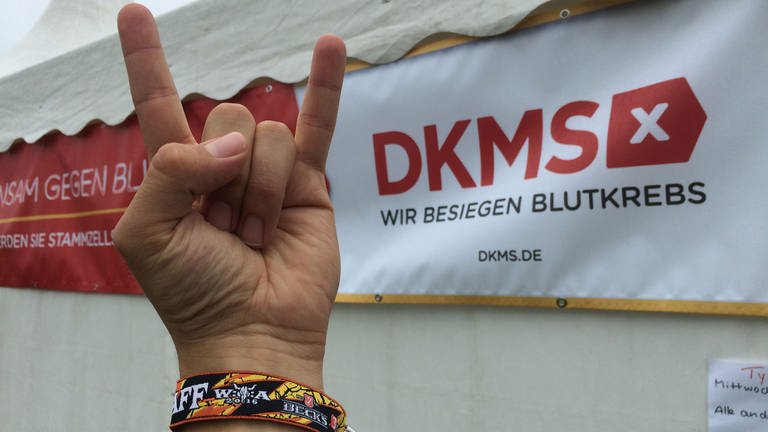 Solidarität in Wacken für die DKMS (Foto: DKMS)