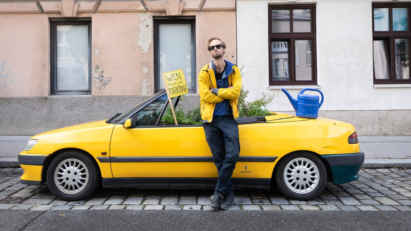 Christoph Schwarz und sein Straßenkräutzer (Foto: Jana Madzigon)
